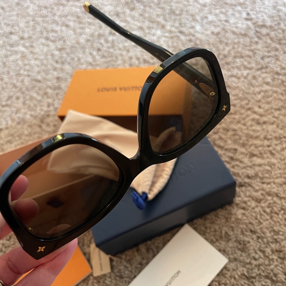 Louis Vuitton My Monogram Sunglasses - Picture 10 of 14